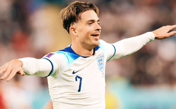 英超激战:埃弗顿少打一人胜曼联,<a href='/news/tag/1086932.html' style='color: blue;'>格拉利什</a>表现亮眼