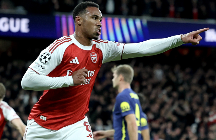 英超焦点战前瞻：阿森纳与阿斯顿维拉狭路相逢