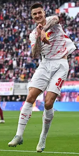 萨哈建言舍什科：效仿伊布气场，深耕英超赛场