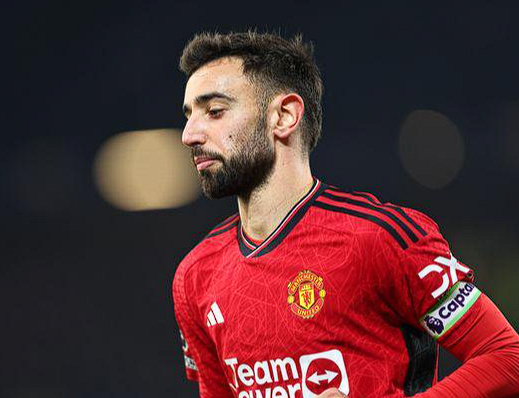 卡斯卡里诺论断：姆伯莫或成曼联未来关键，B费地位受挑战